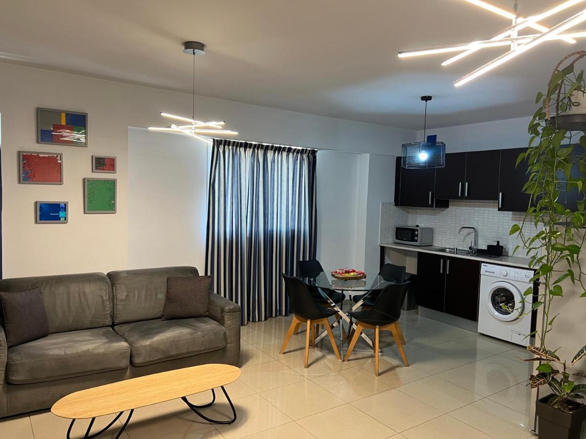 Fat Cow Apartment 103 Larnaca Dış mekan fotoğraf